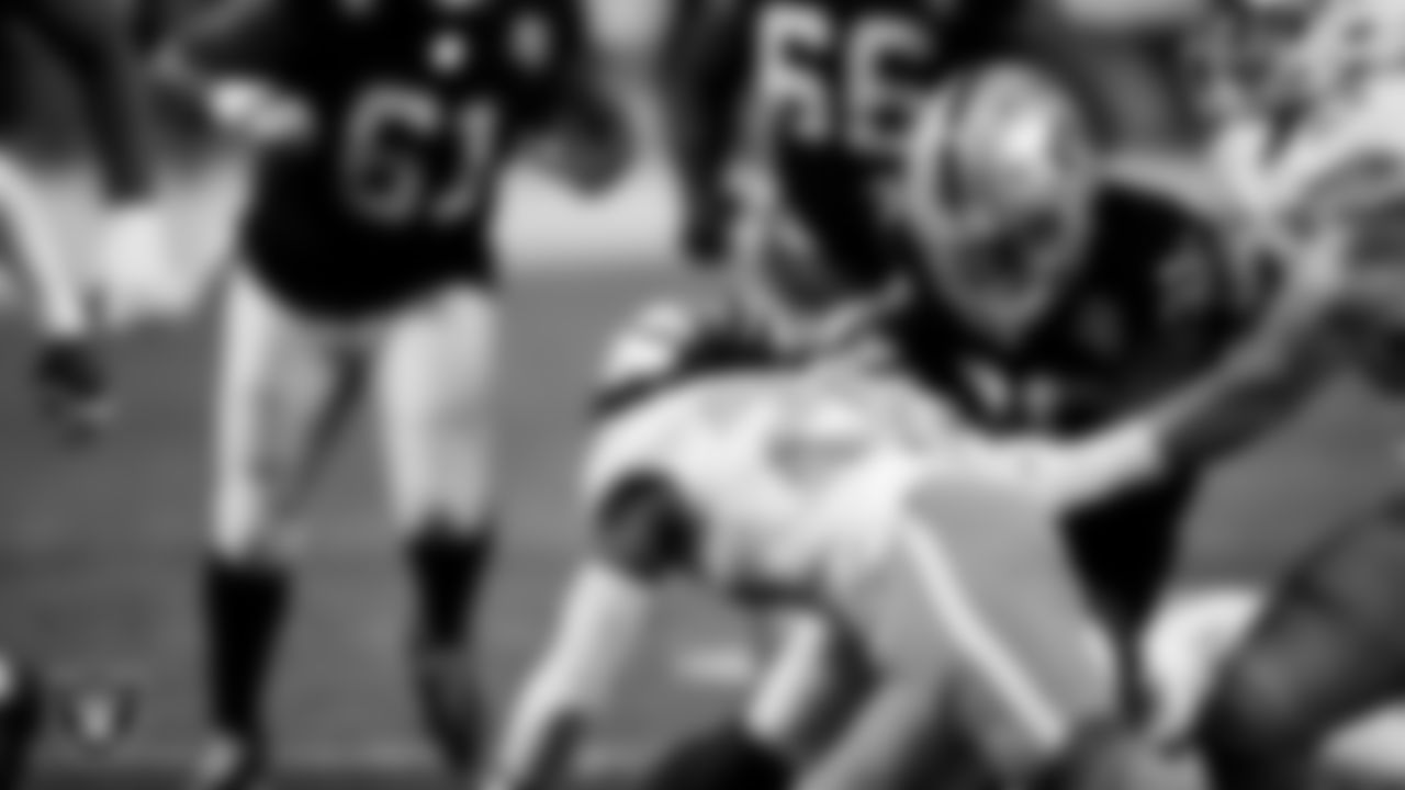 Las Vegas Raiders running back Josh Jacobs (28) rushes during the regular season home game against the Miami Dolphins.