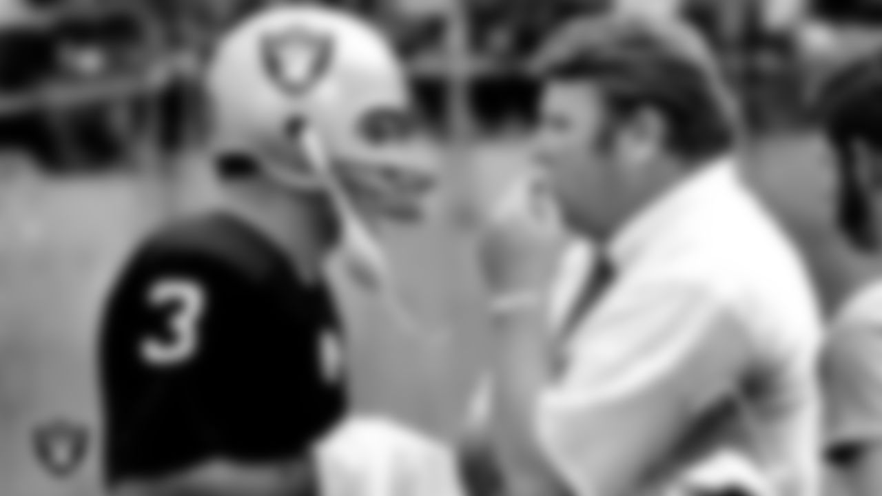 Daryle Lamonica joined the Raiders in 1967 and played with the team for eight seasons. During his time in the Silver and Black, Lamonica threw 1,138 passes for 16,655 yards and 148 touchdowns. He was named AFL MVP in 1967 and 1969 and was selected to the 1970 and 1972 Pro Bowl.