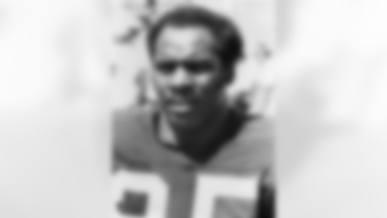WR Frank Pitts (1974)
Southern University