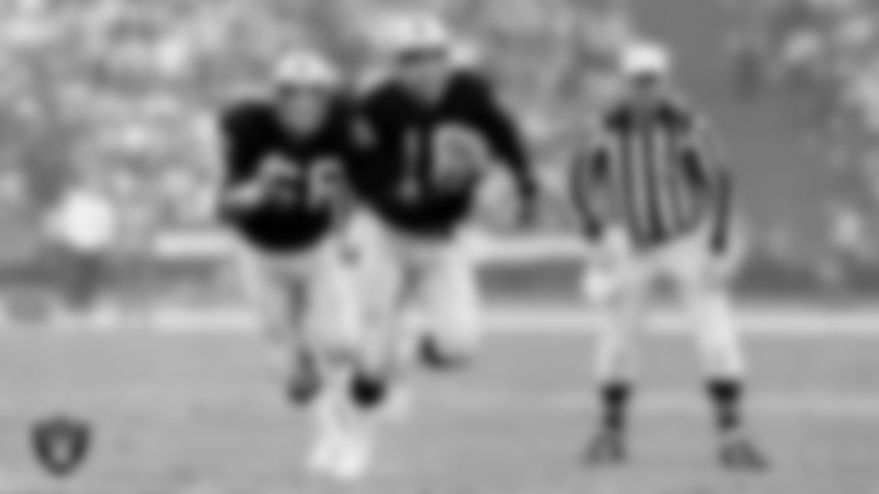 Jim Plunkett joined the Raiders in 1978 as a backup to Kenny Stabler. Plunkett got his chance to start in 1980 and went on to be named Super Bowl XV MVP and also led the Raiders to the Super Bowl XVIII title. Plunkett played in 70 regular-season games with 57 starts and completed 960 of 1,707 pass attempts for 12,665 yards and 80 TDs.