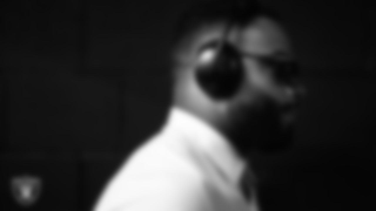 Las Vegas Raiders defensive tackle Solomon Thomas (92) arrives to the regular season home game against the Baltimore Ravens.