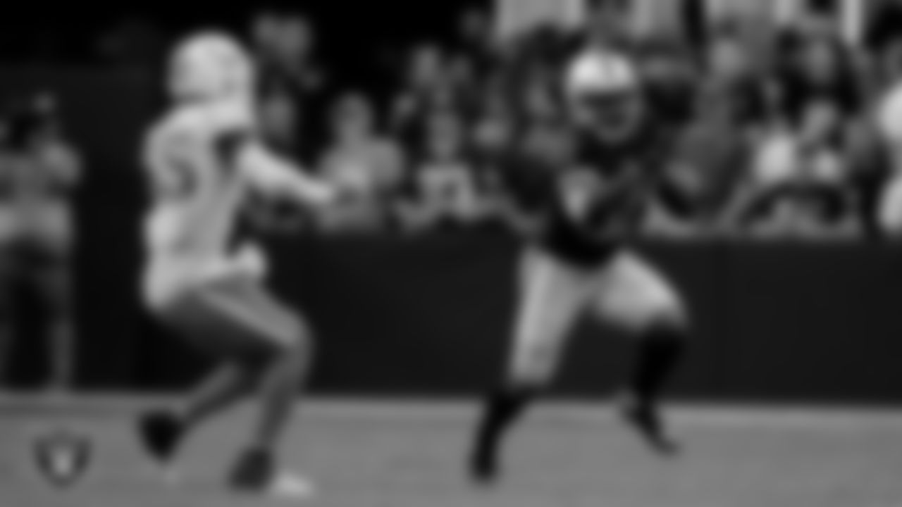 Las Vegas Raiders running back Peyton Barber (31) during the regular season home game against the Miami Dolphins.