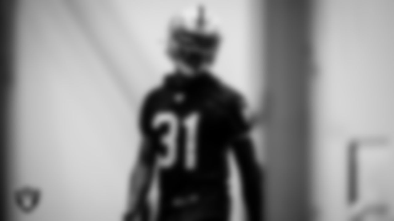 Las Vegas Raiders cornerback Isaiah Johnson (31) during practice.