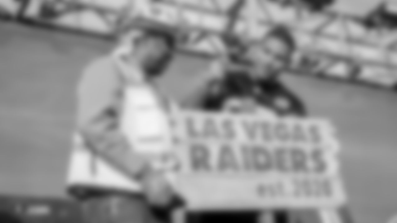 Raiders tight end Darren Waller (83) as he stakes his claim during an official announcement of the Raiders changing their name to the Las Vegas Raiders.