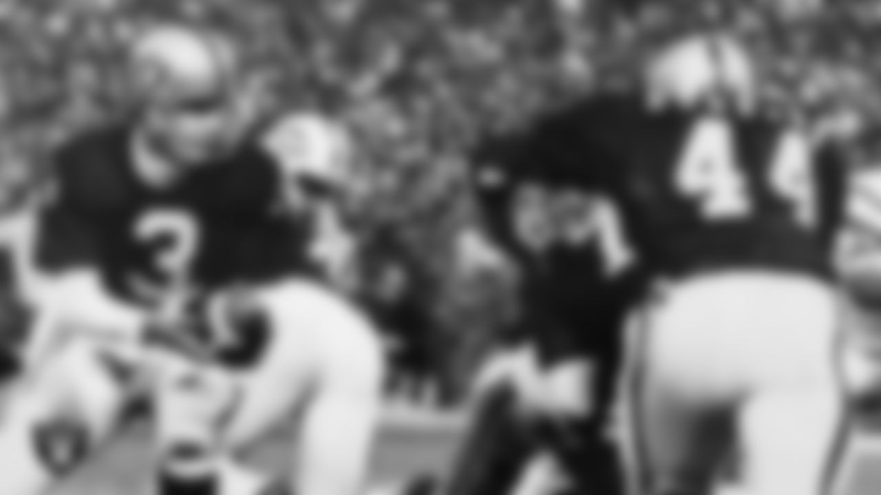Daryle Lamonica joined the Raiders in 1967 and played with the team for eight seasons. During his time in the Silver and Black, Lamonica threw 1,138 passes for 16,655 yards and 148 touchdowns. He was named AFL MVP in 1967 and 1969 and was selected to the 1970 and 1972 Pro Bowl.