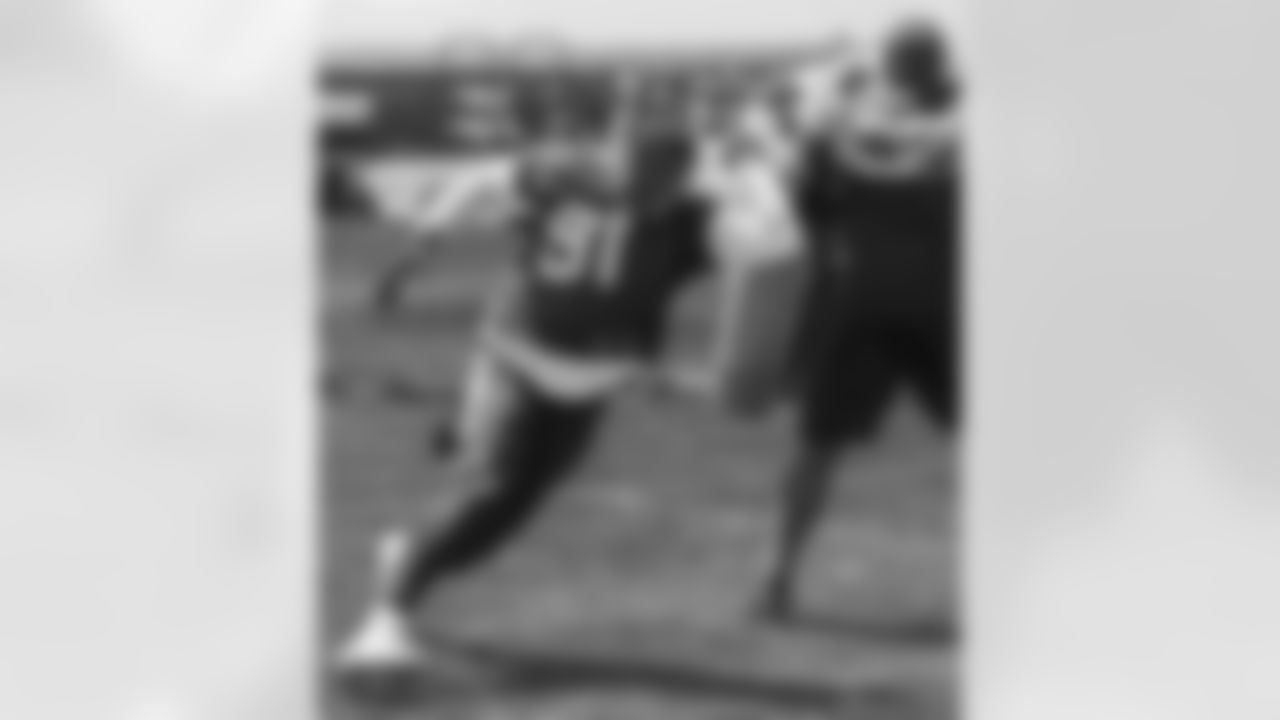 LB Shilique Calhoun