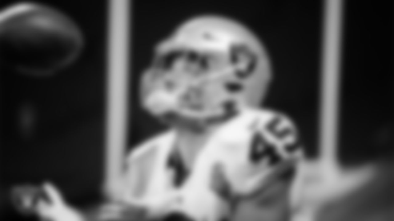 Las Vegas Raiders fullback Alec Ingold (45) warming up before the regular season away game against the Atlanta Falcons.
