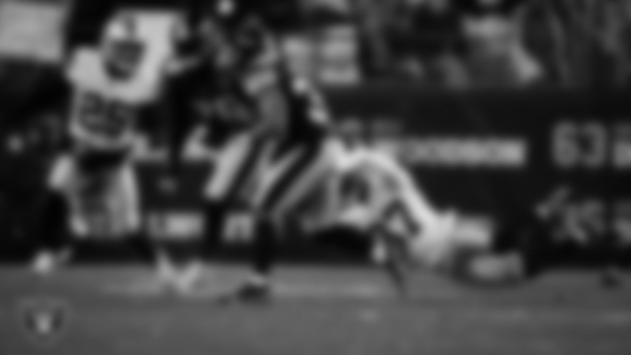 CB Tyler Hall