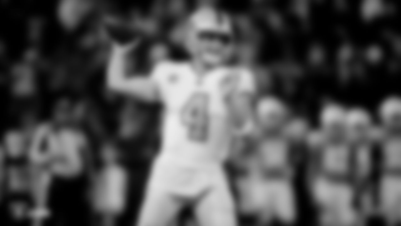 Raiders quarterback Derek Carr (4) passes during the regular season game against the Los Angeles Chargers.