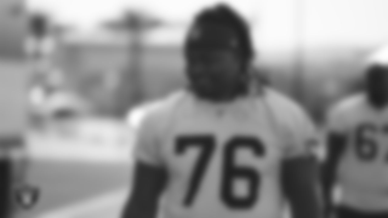 Las Vegas Raiders guard John Simpson (76) on the field for practice at 2021 Training Camp.