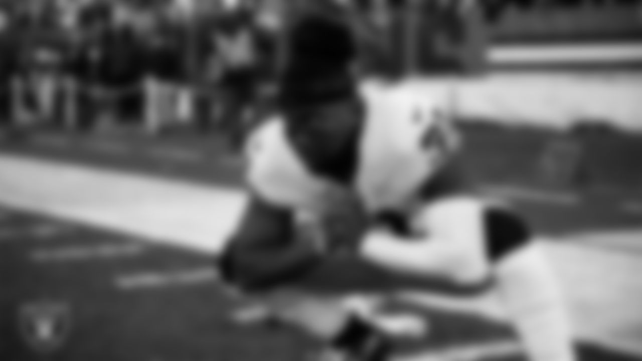 Las Vegas Raiders running back Peyton Barber (31) warming up before the regular season away game against the Cleveland Browns.
