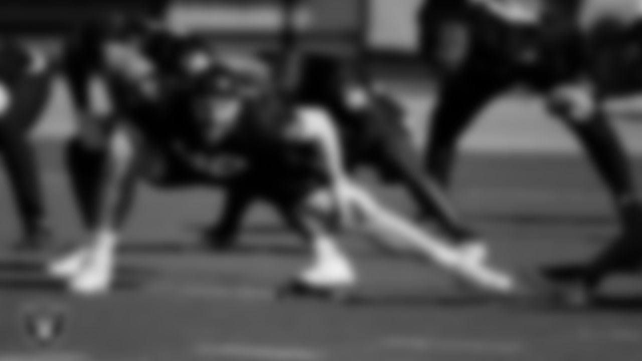 Las Vegas Raiders defensive end Maxx Crosby (98) at a workout during phase two of the offseason program.