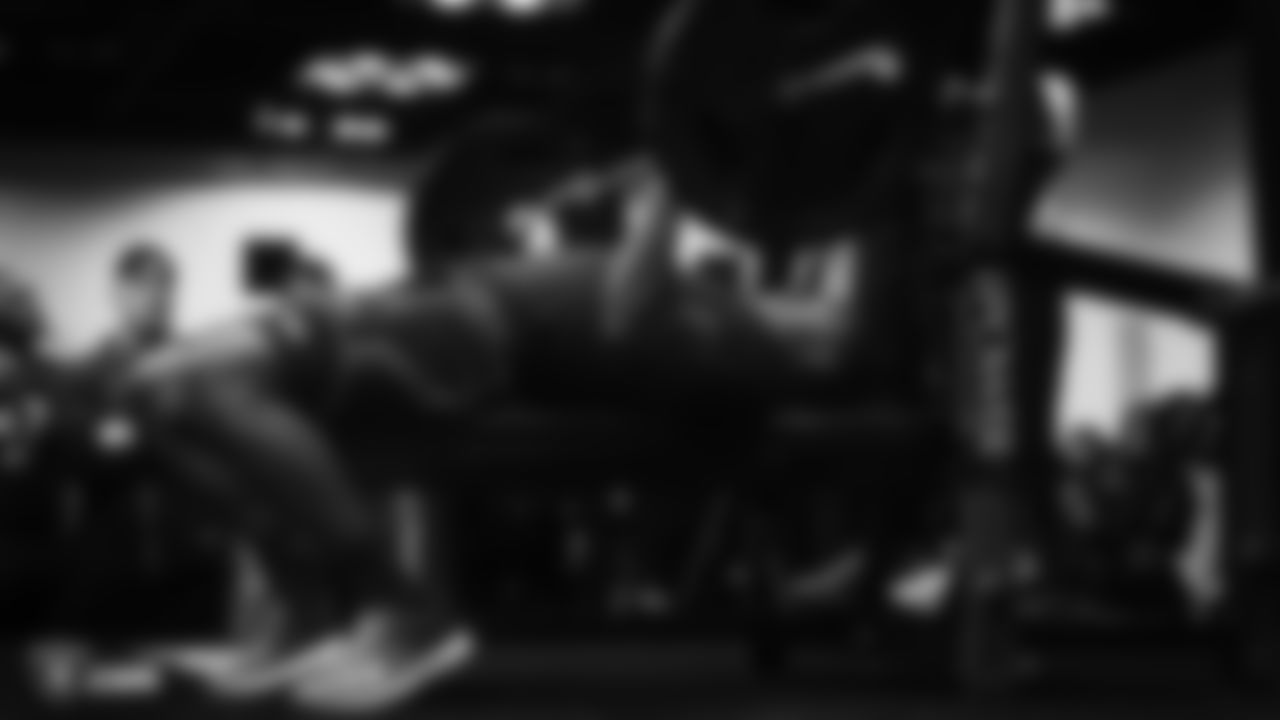 DE Clelin Ferrell
Clemson (2019)
