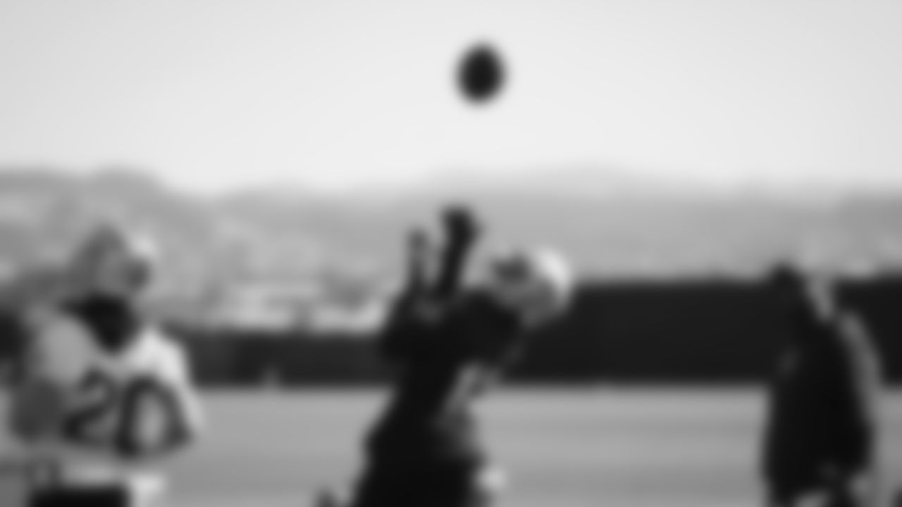 Oakland Raiders wide receiver Zay Jones (12) makes a catch during practice.