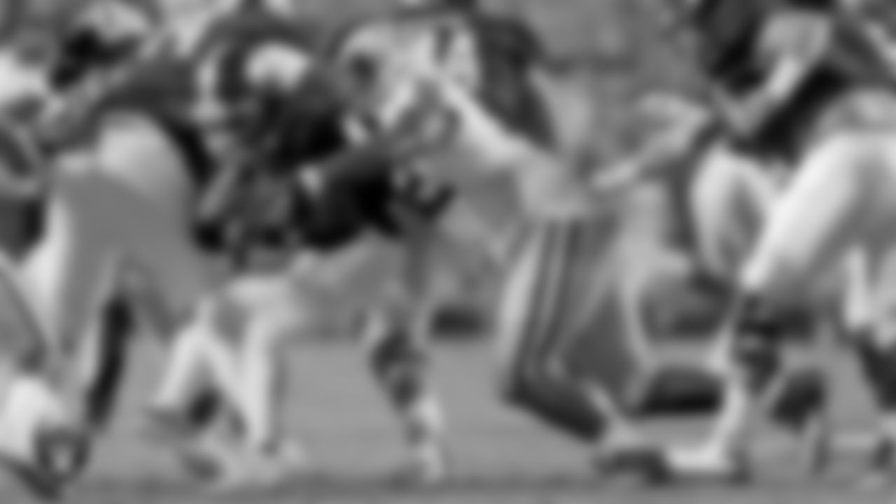 DL Neil Farrell Jr.
Fourth Round (126th overall)
LSU