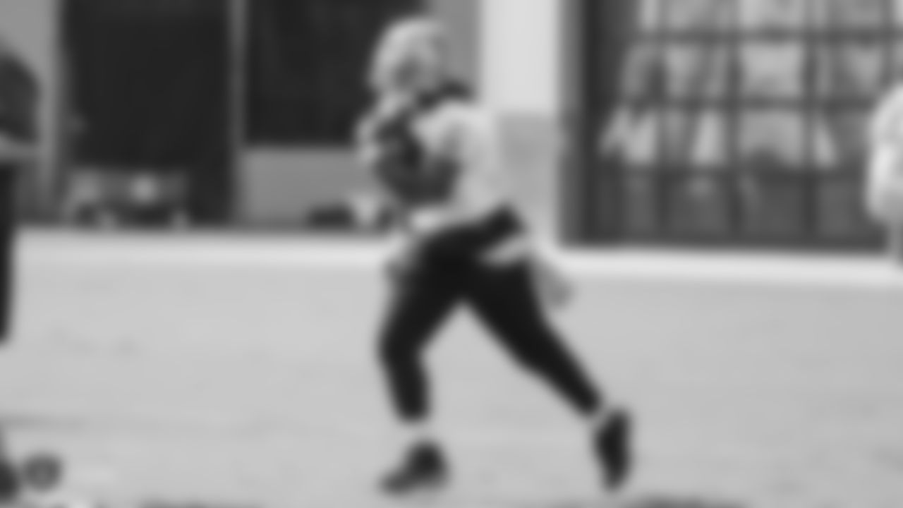 Oakland Raiders running back DeAndré Washington (33) on the field for practice at The Oakland Raiders Practice Facility, Thursday, October 4, 2018, in Alameda, California.