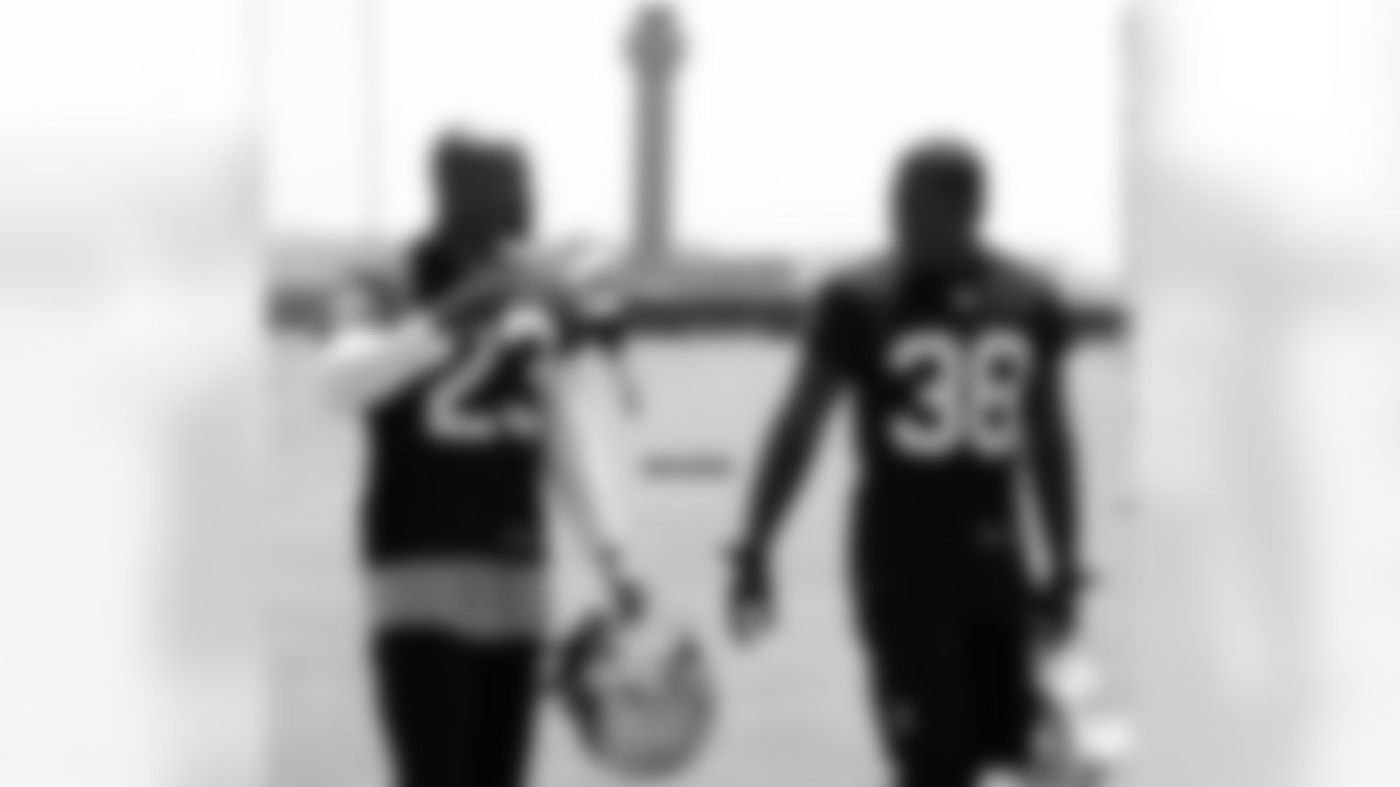 CBs Tarell Brown and TJ Carrie