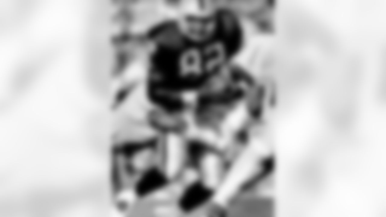 TE David Jones (1992)
Delaware State University