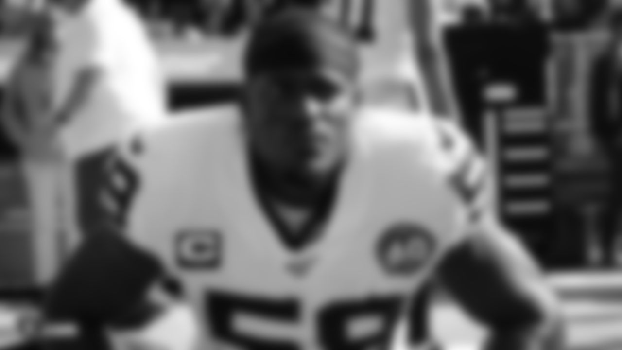 Raiders linebacker Tahir Whitehead (59) on the sidelines before the regular season game against the Green Bay Packers at Lambeau Field.