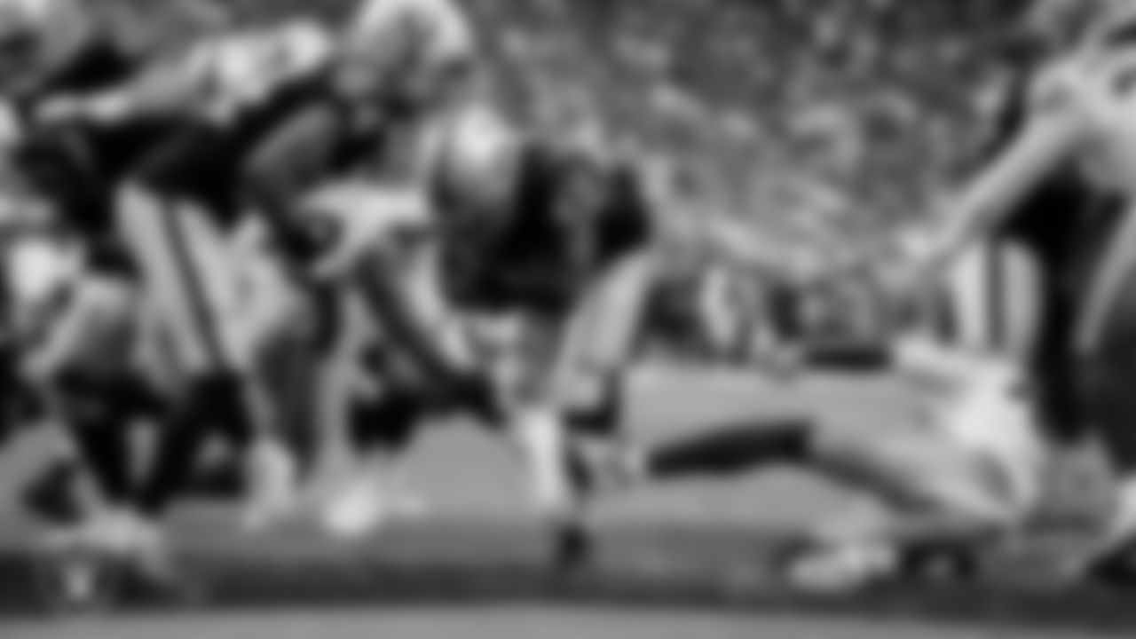 Las Vegas Raiders running back Sincere McCormick (47) rushes for a 2-yard touchdown during the preseason home game against the San Francisco 49ers at Allegiant Stadium.