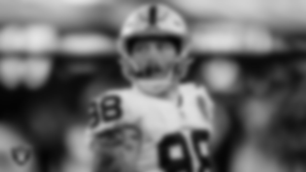 Las Vegas Raiders defensive end Maxx Crosby (98) during the regular season away game against the New York Jets.