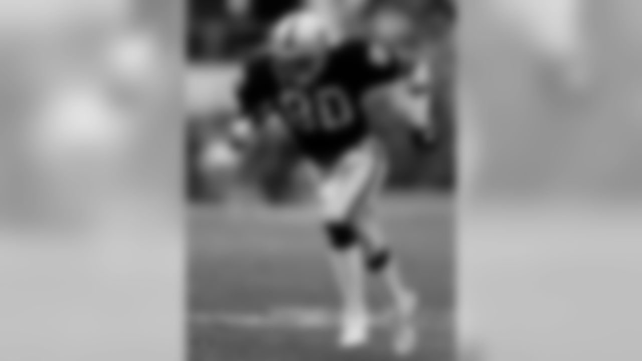 James Lofton played for the Raiders from 1987-88, starting 28 games and catching 69 passes for 1,429 yards and five TDs. He was inducted into the Pro Football Hall of Fame in 2003. Lofton also spent 2008 as the Raiders wide receivers coach.
