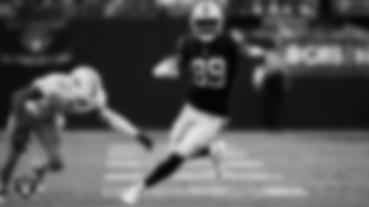 Las Vegas Raiders wide receiver Bryan Edwards (89) runs after making a catch during the regular season home game against the Miami Dolphins.