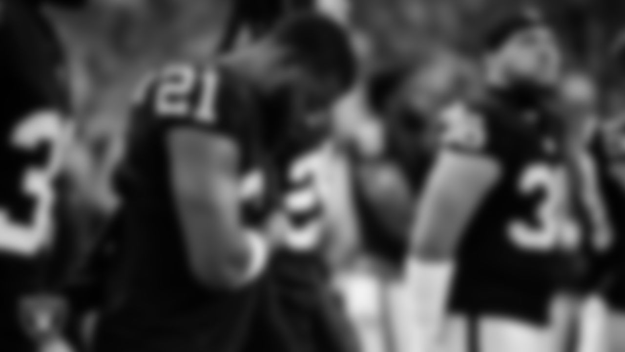 Las Vegas Raiders cornerback Amik Robertson (21) during the national anthem before the regular season home game against the Pittsburgh Steelers at Allegiant Stadium.