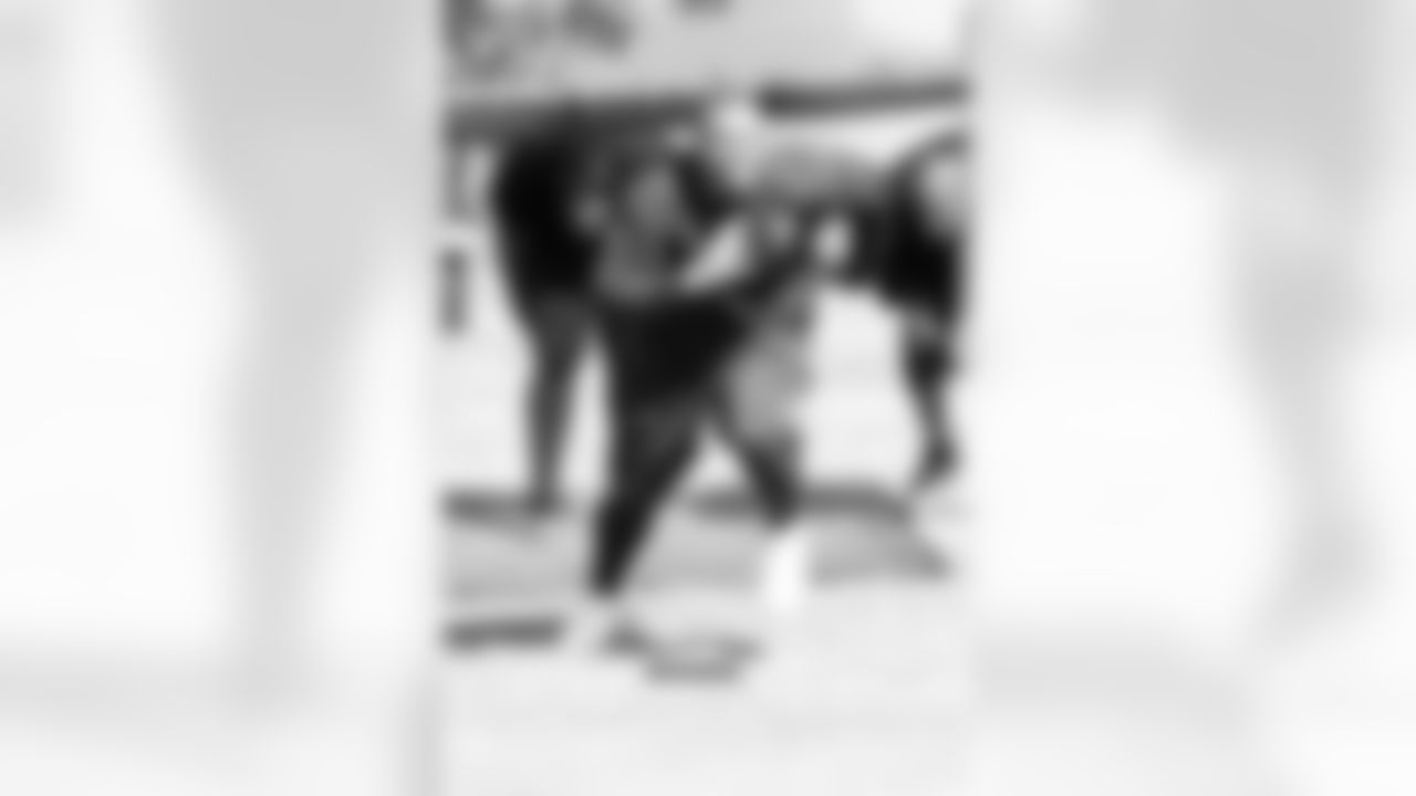 DE LaMarr Woodley