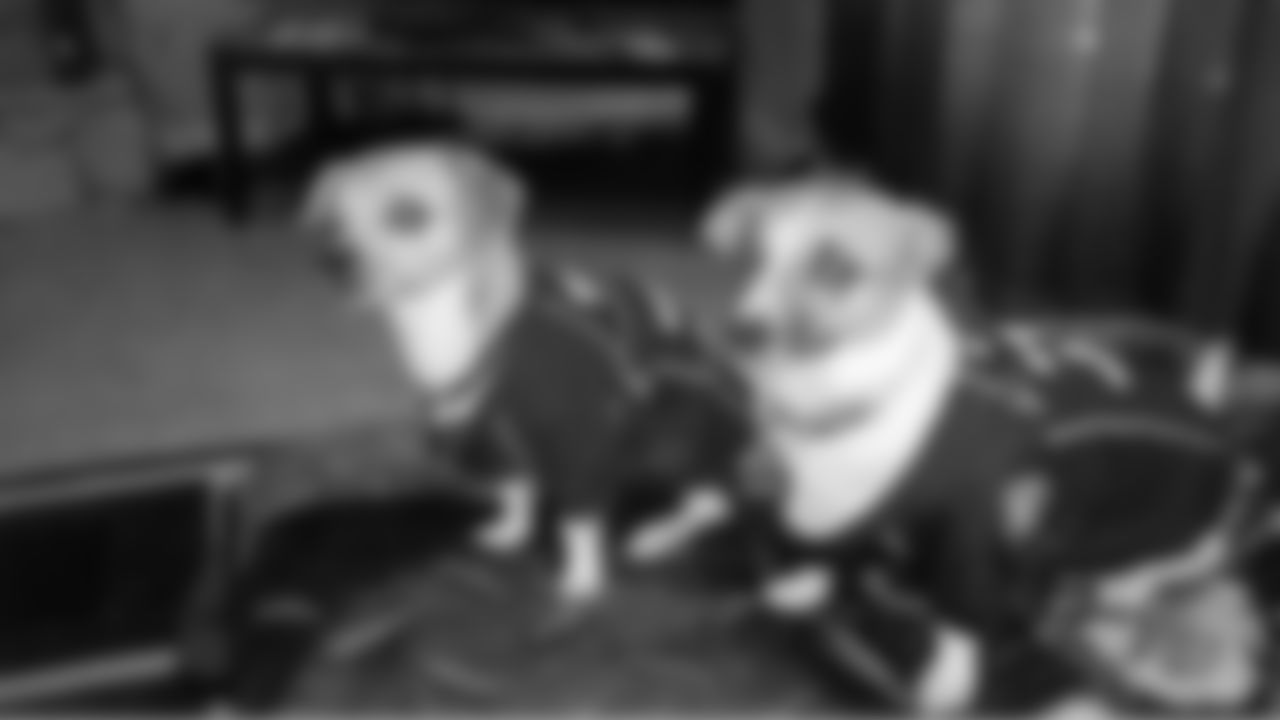 R Mister and Cheta