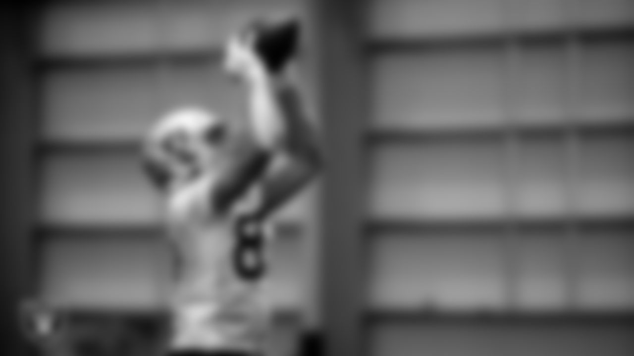 Las Vegas Raiders tight end Foster Moreau (87) during practice.