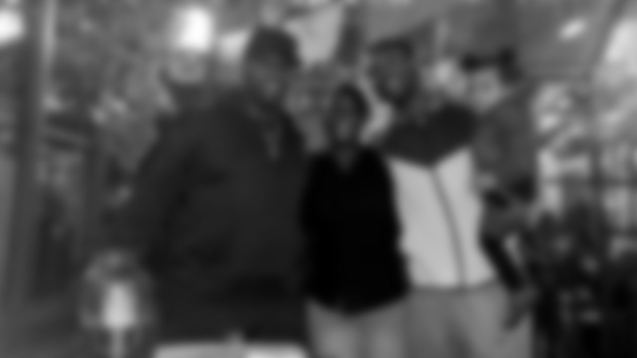 Las Vegas Raiders linebacker Cory Littleton with his mother and family.