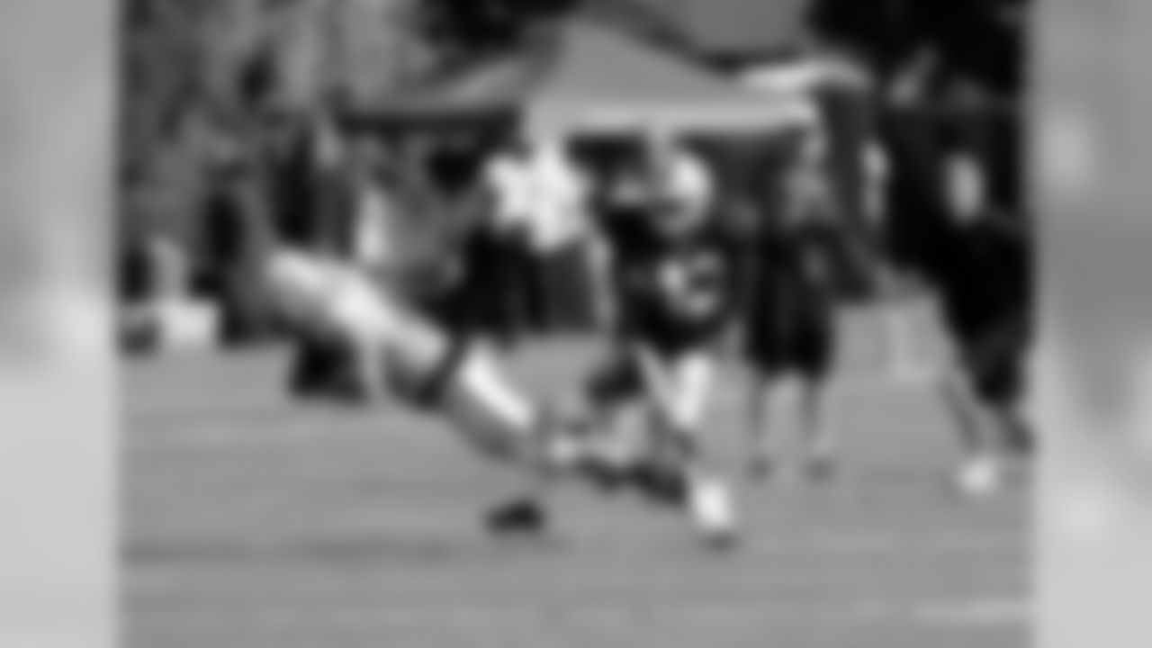 WR Sam McGuffie making the great catch.