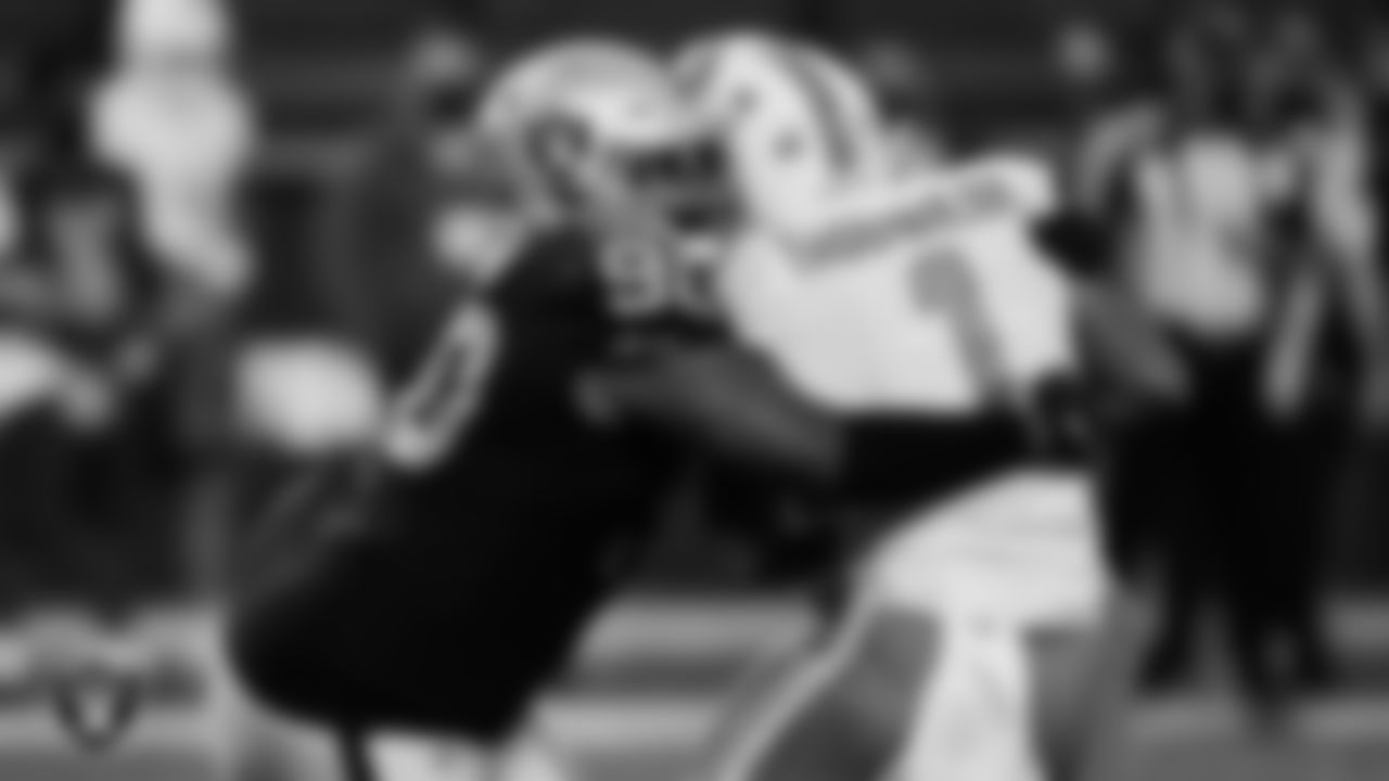 DT Johnathan Hankins
2021 Stats: 33 tackles, 2 QB hits, 1 pass deflection