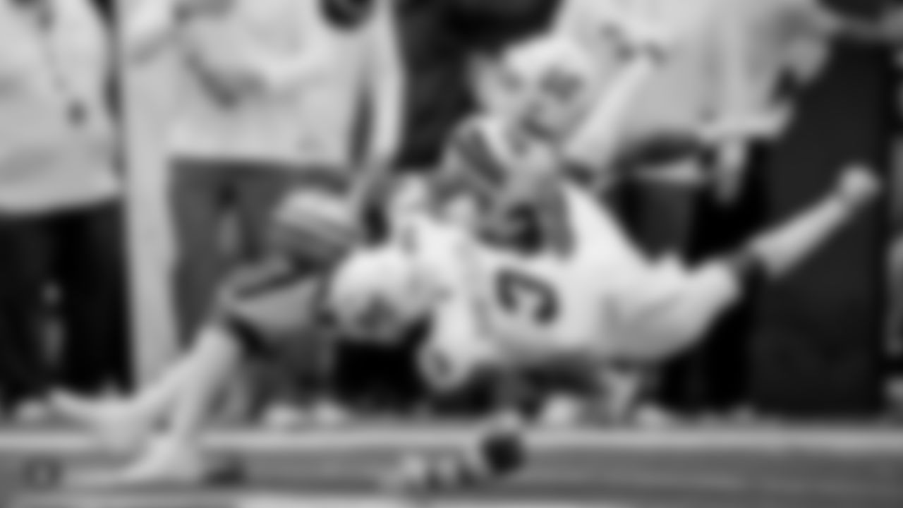 Mississippi State safety Johnathan Abram (Round 1 - 27th overall)
