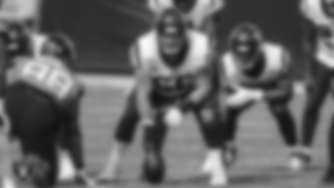 C Nick Martin
Previous teams: Houston Texans (2016–20)