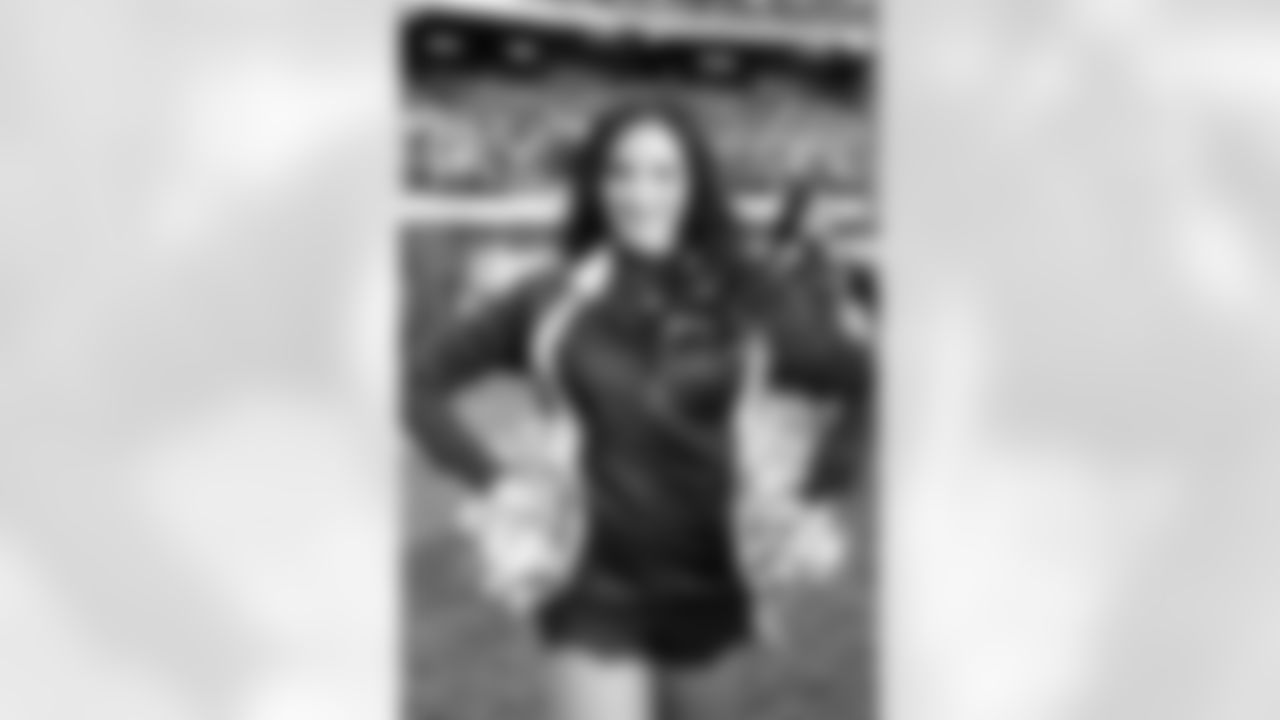 Raiderette Giselle