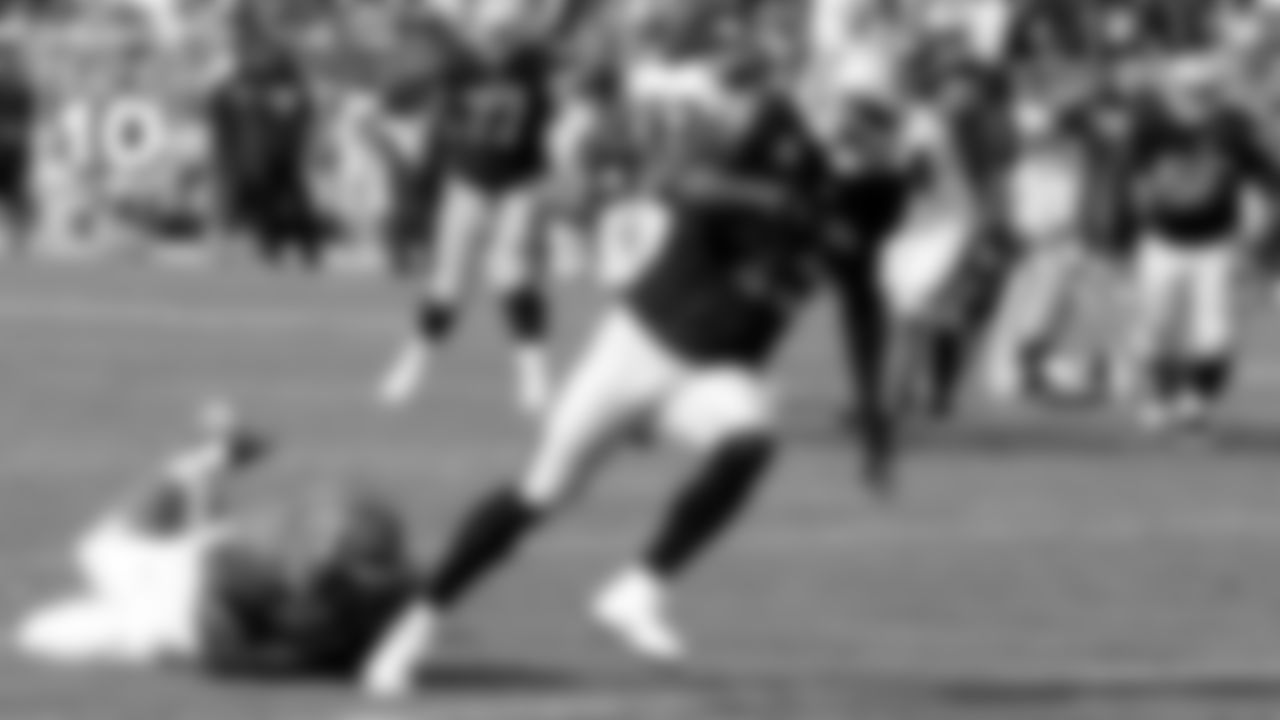 2. RB Marcel Reece (2008-2015)
Three-time Pro Bowler, 205 catches for 2,015 yards, 12 TDs, 183 carries for 844 yards and 3 TDs.