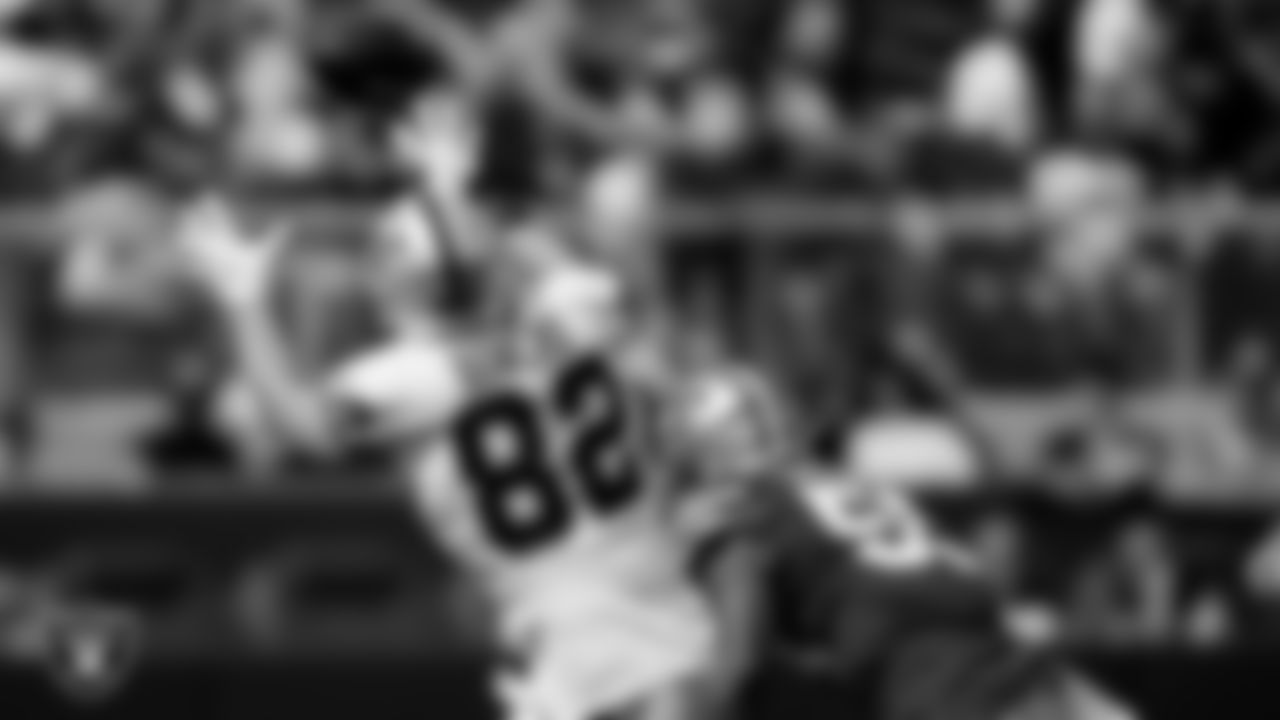 Las Vegas Raiders tight end Nick Bowers (82) during the preseason game against the San Francisco 49ers at Levi's Stadium.