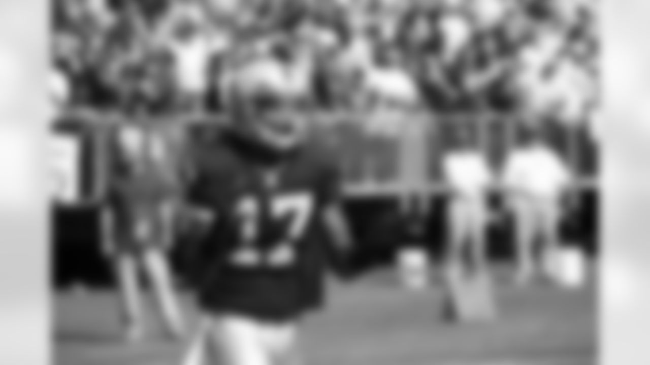 WR Denarius Moore