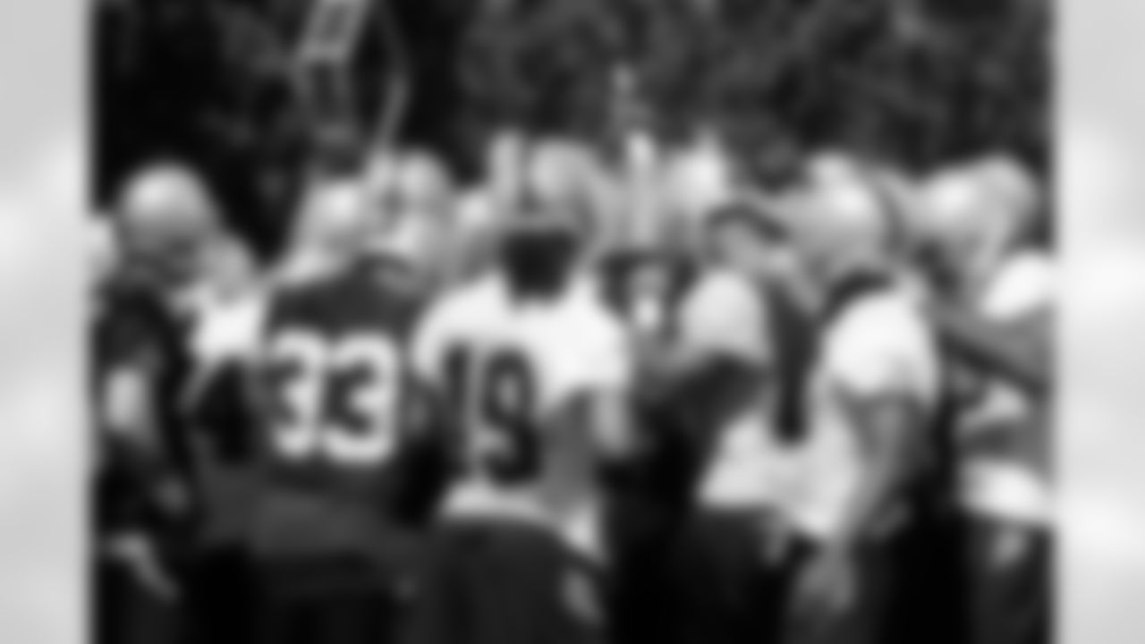 The Raiders huddle up.