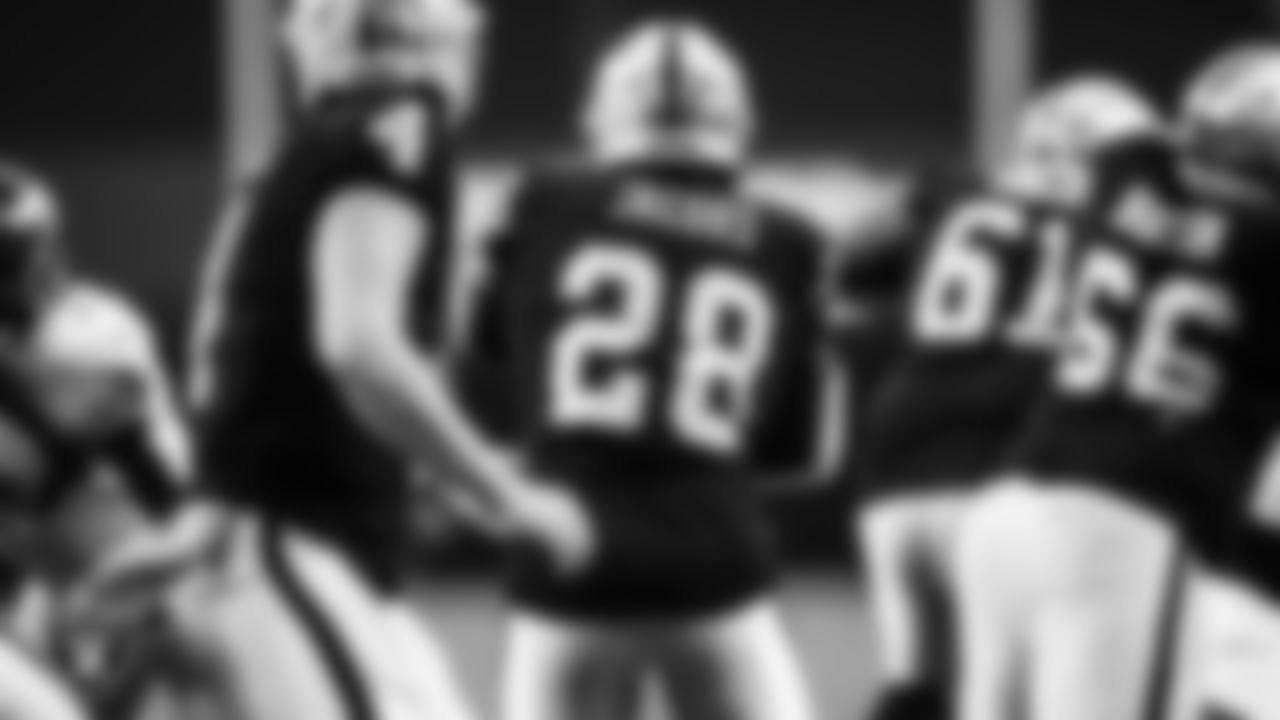 Las Vegas Raiders running back Josh Jacobs (28) rushes during the regular season home game against the Denver Broncos.