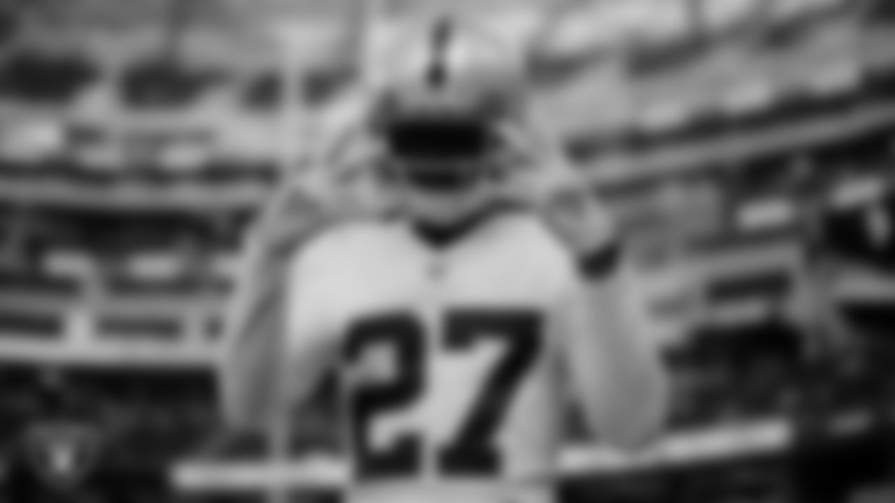 Las Vegas Raiders cornerback Trayvon Mullen Jr. (27) warms up before the preseason game against the Los Angeles Rams at SoFi Stadium.