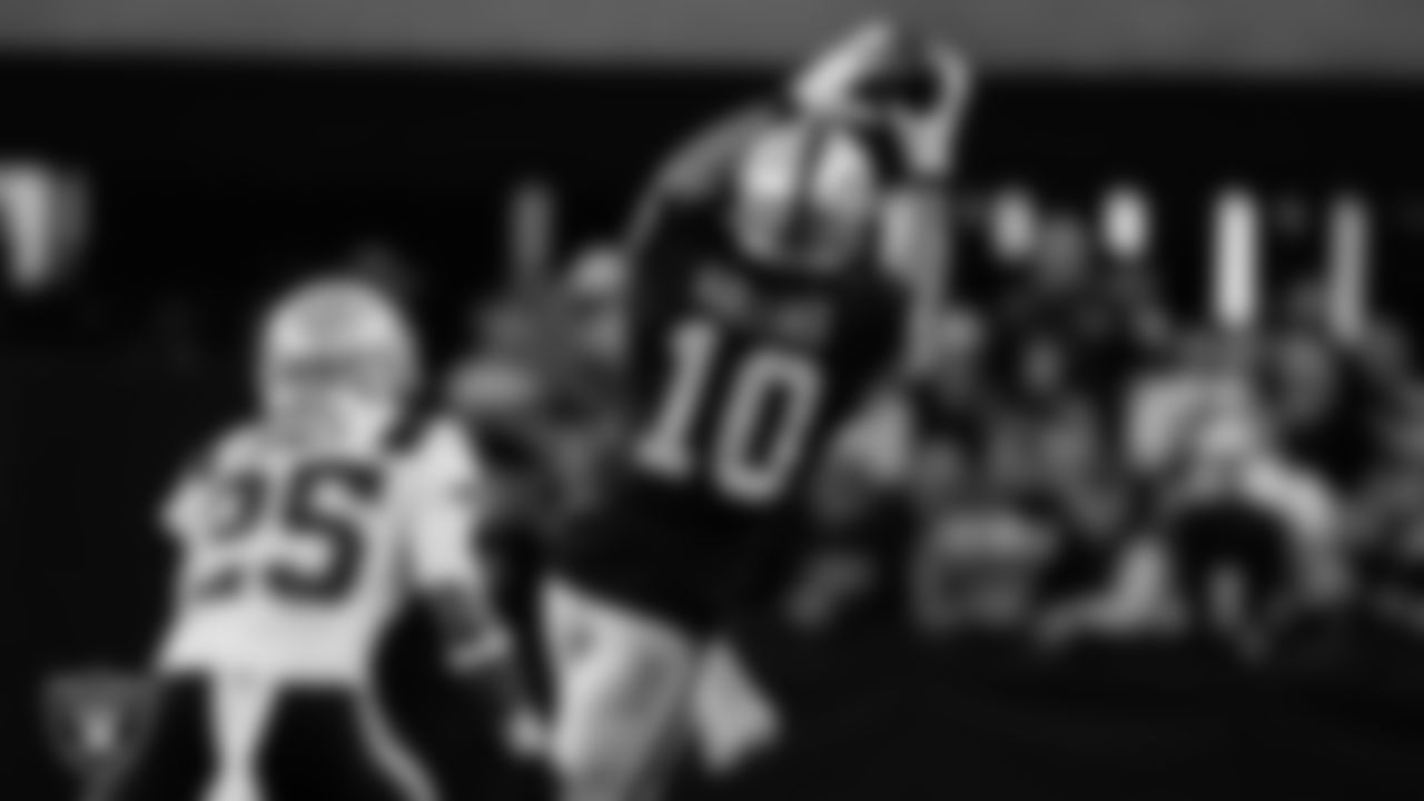 Las Vegas Raiders wide receiver Mack Hollins (10) during the regular season home game against the New England Patriots at Allegiant Stadium.