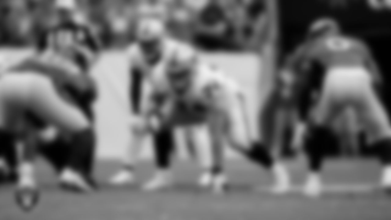 Las Vegas Raiders tackle Kolton Miller (74) during the regular season away game against the Denver Broncos at Empower Field at Mile High.