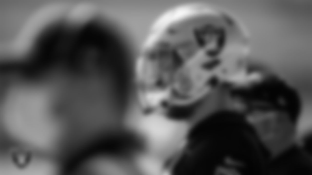 Las Vegas Raiders linebacker Nick Kwiatkoski (44) during practice.