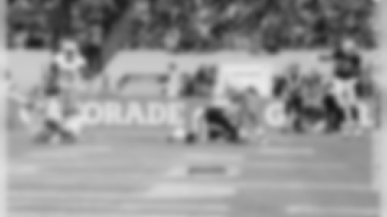TE Brian Leonhardt secures the football for a touchdown.