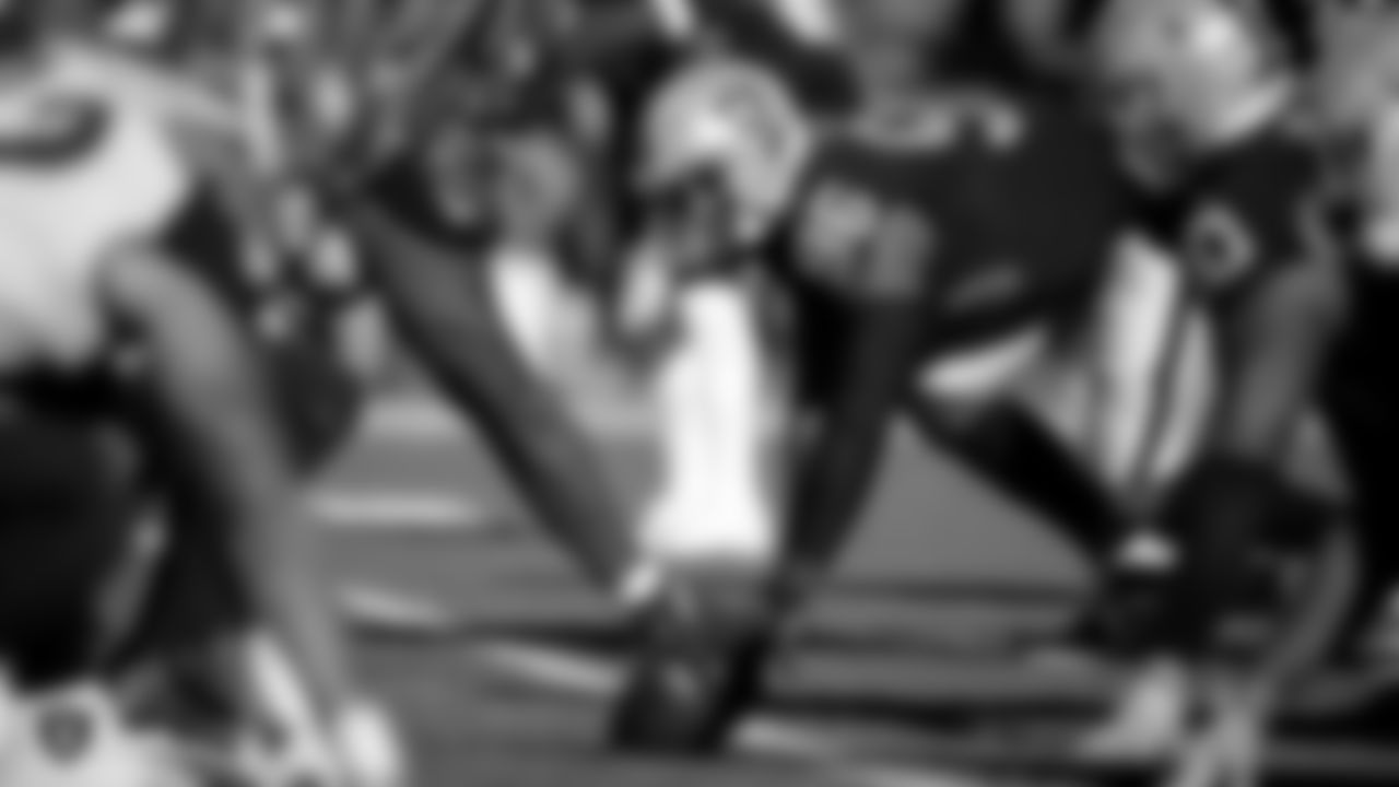 Raiders defensive end Clelin Ferrell (96) lines up before the snap during the regular season game against the Cincinnati Bengals.