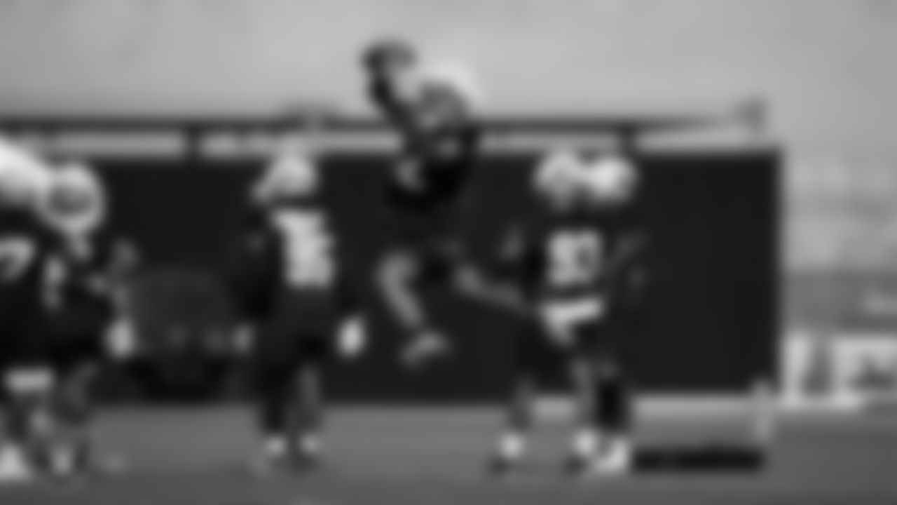 Las Vegas Raiders linebacker Denzel Perryman (52) on the field for practice at 2022 Training Camp at Intermountain Healthcare Performance Center.