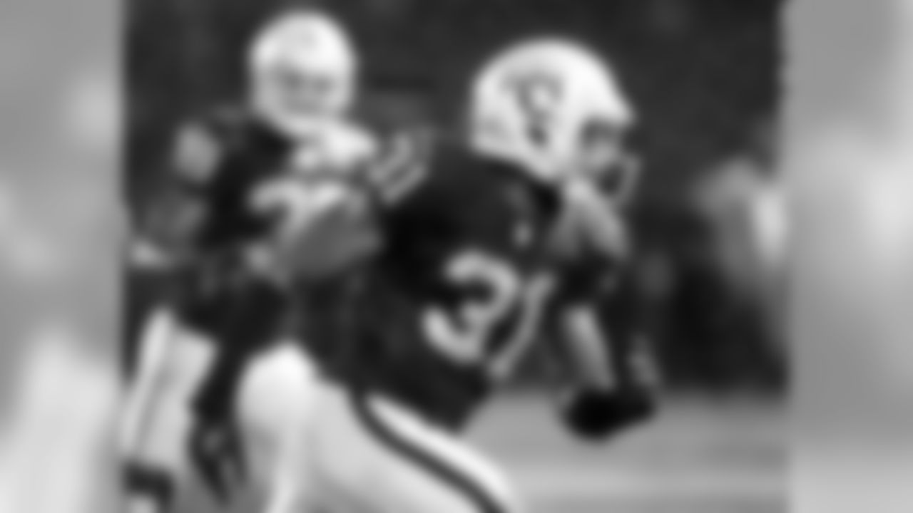 CB Neiko Thorpe